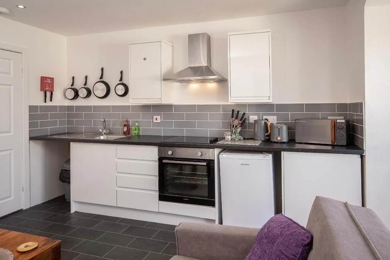 02 Holmfield Apartment Blackpool