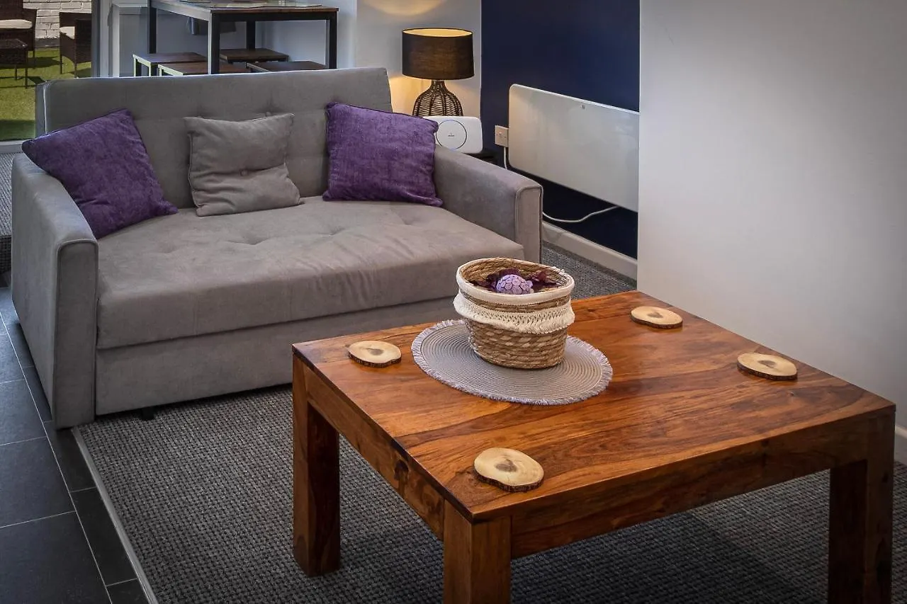 02 Holmfield Apartment Blackpool